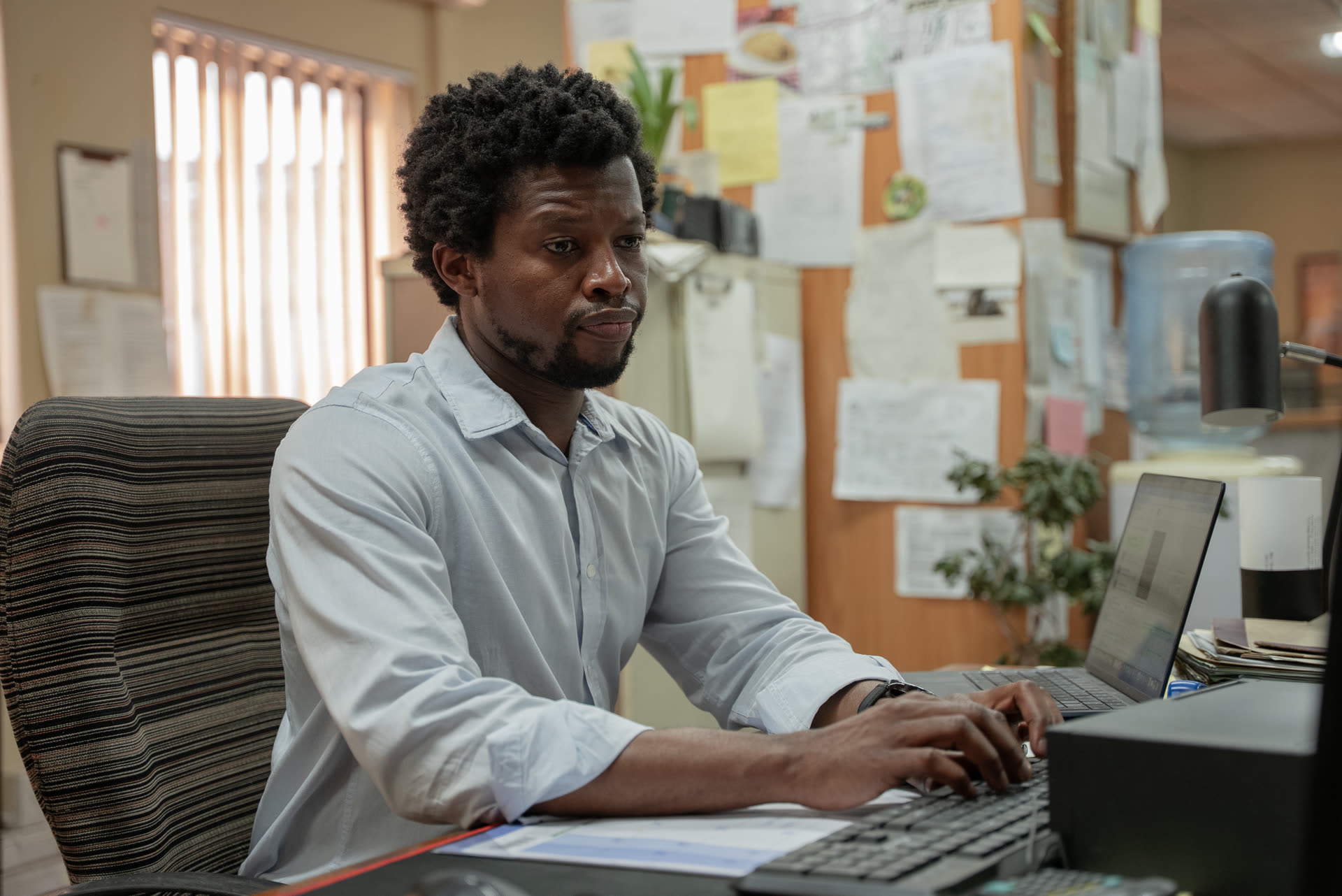 Die Kantoor: How an Afrikaans “The Office” Turns Polony and Office Politics into Comedy Gold. — image 2